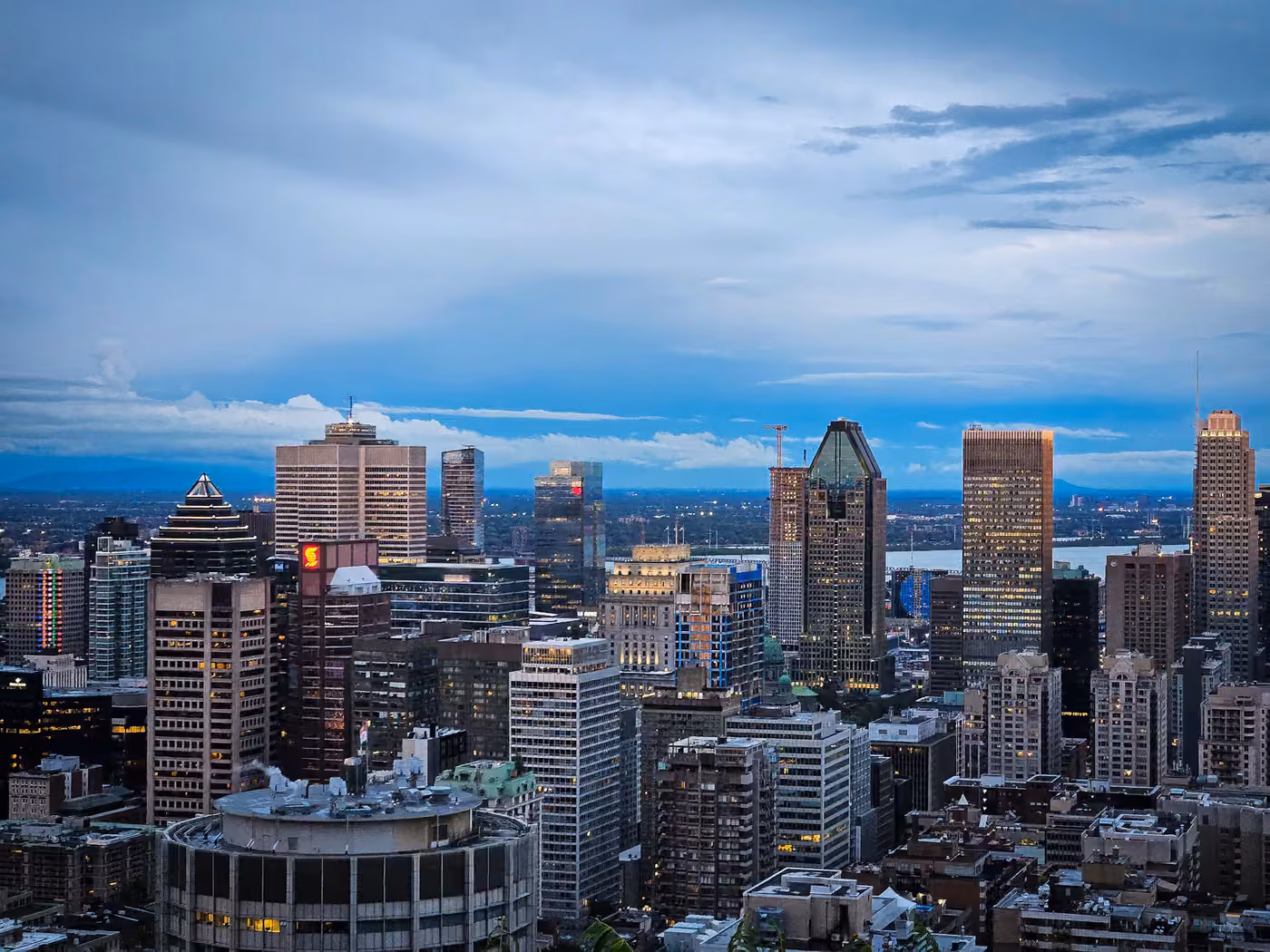 Quebec background